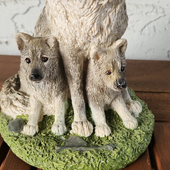 Realistic Mother Wolf & Cubs Figurine • Wildlife Sculpture • Rustic Cabin Decor - Picture 4 of 9